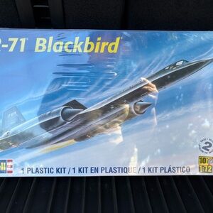 SR-71 Blackbird Model Kit